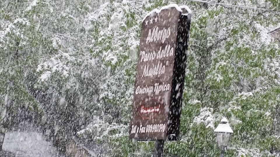 Albergo Parco Della Maiella Sant'Eufemia a Maiella Luaran gambar