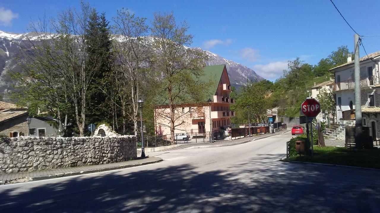 Albergo Parco Della Maiella Sant'Eufemia a Maiella Luaran gambar